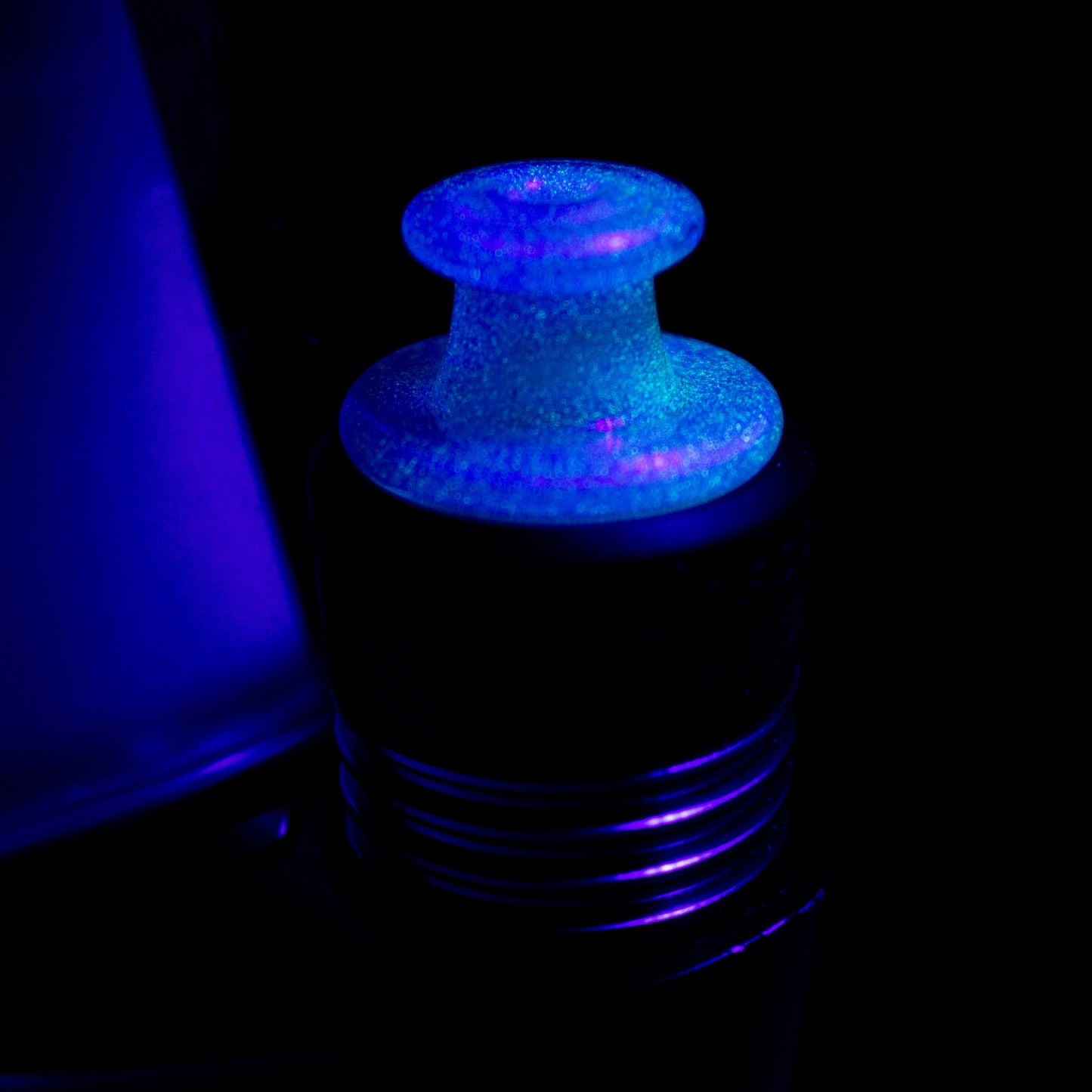 Sandalz Glass Blue Metallic Glow 3DXL Dichro Spinner Cap #SAN45 - Planet Caravan