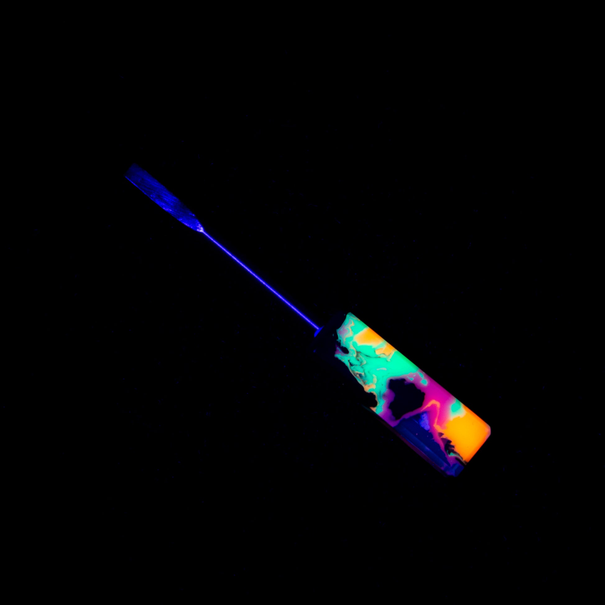 Dunkin Dabbers Pourcasso UV Reactive Mini Dabber #DUD52 - Planet Caravan