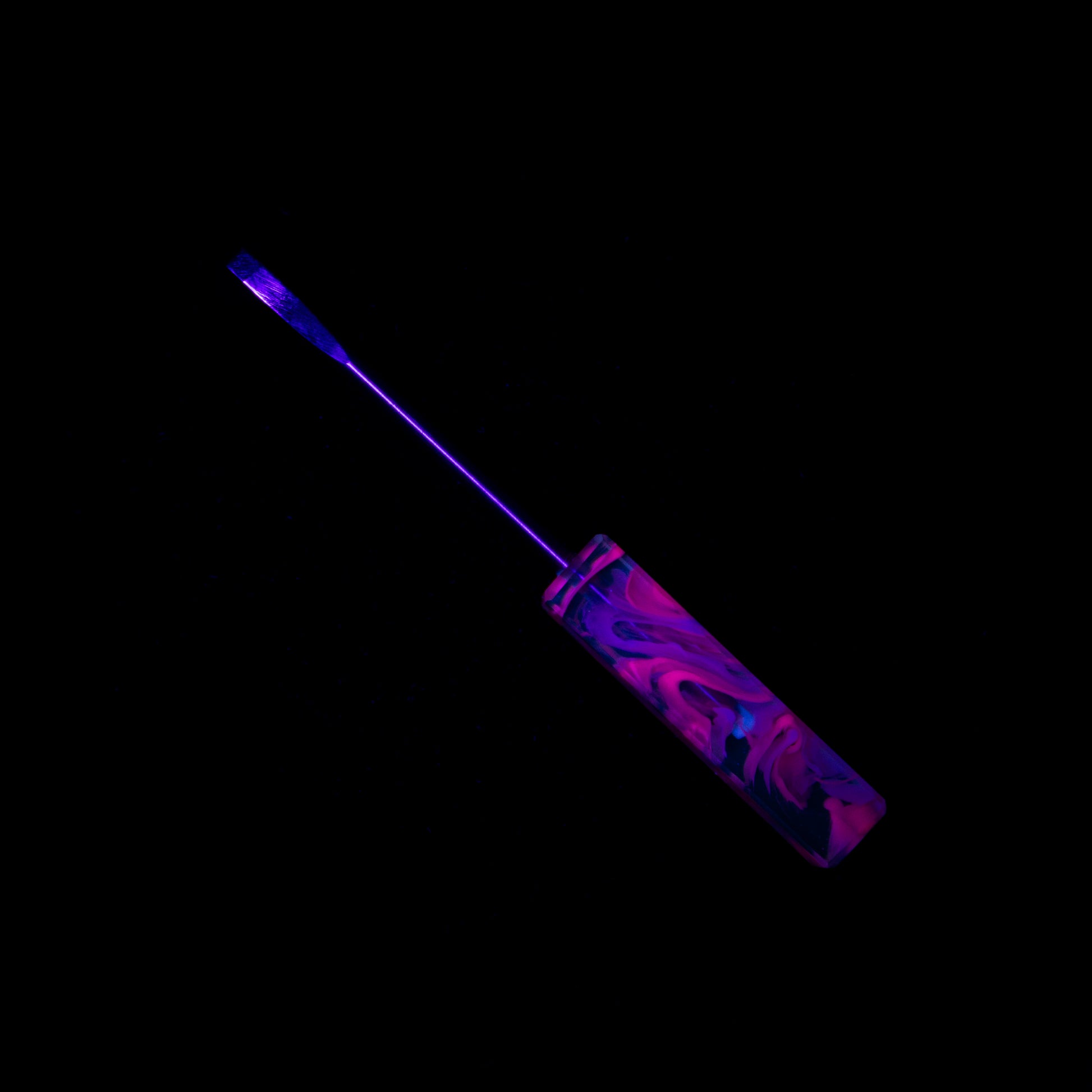 Dunkin Dabbers Pourcasso UV Reactive Mini Dabber #DUD55 - Planet Caravan