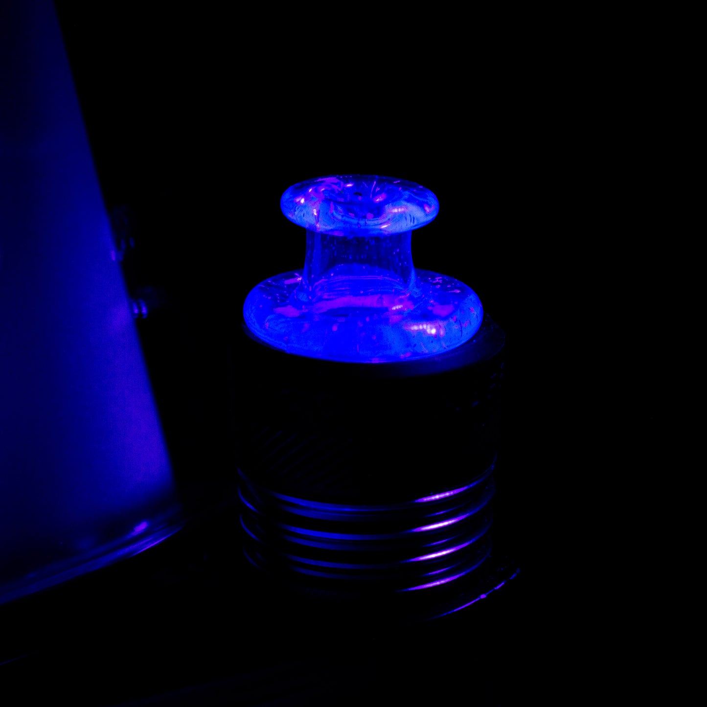 Sandalz Glass Atomic Stardust (UV) Dichro 3DXL Spinner Cap #SAN18 - Planet Caravan