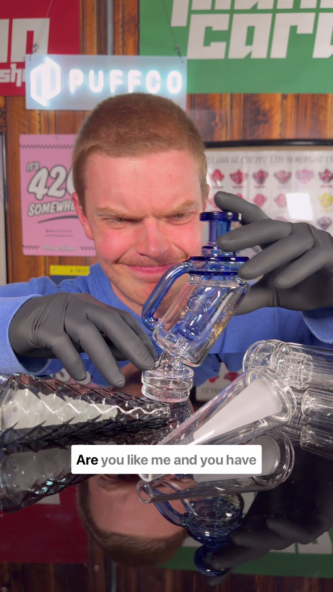 Black Peak Glass Stand #DHZ63